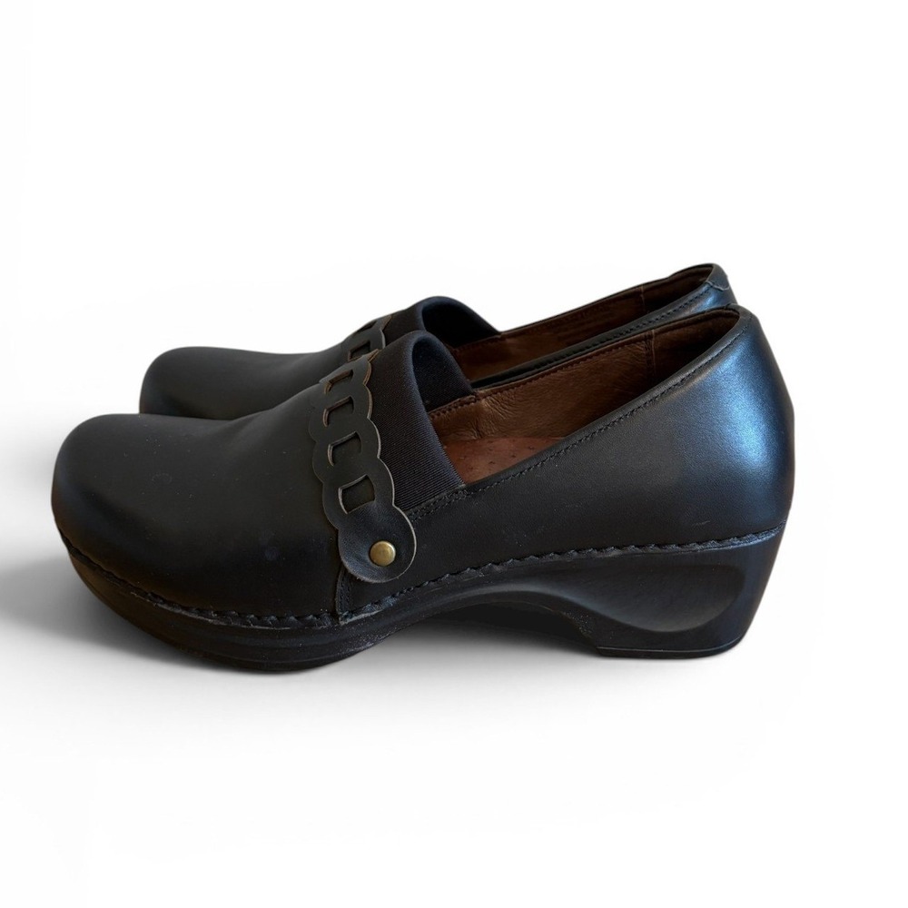 Sanita Professional Clogs Womens 41 Black Leather Studded Perforated Strap US 10
